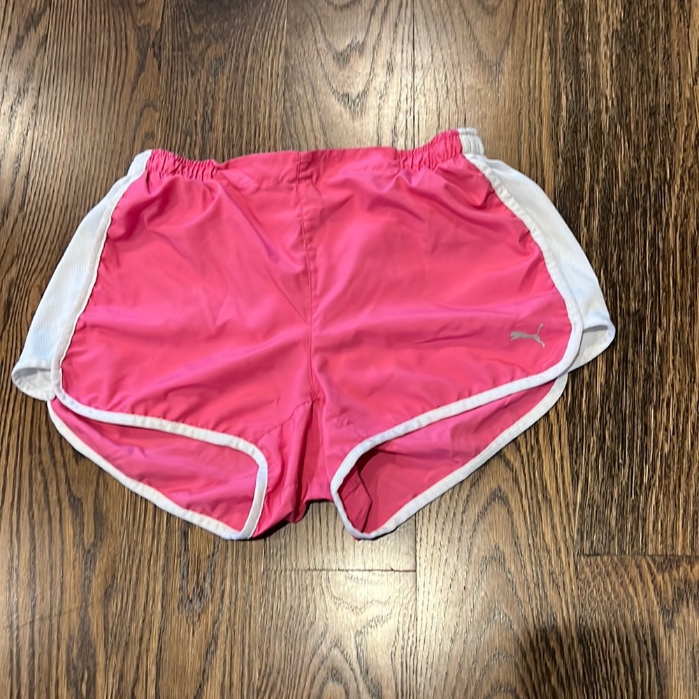 ❤️❤️❤️Puma Athletic Shorts Size L